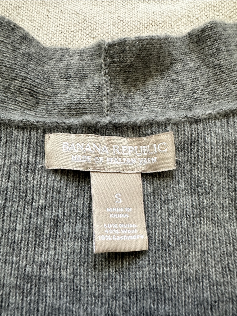 Banana Republic Grey Peplum Sweater Italian Yarn Wool Cashmere Blend - Size S - Picture 2 of 7